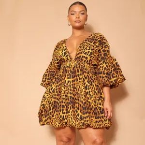 PRETTYLITTLETHING Plus Size 20 Leopard V-Neck Puff Sleeve Dress Puffball Hem